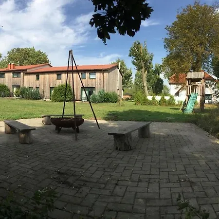 Casa de Férias Haus Dreischlaefer Deluxe Dreschvitz